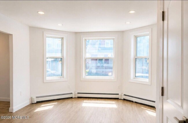 Foto del edificio - 248 1st St