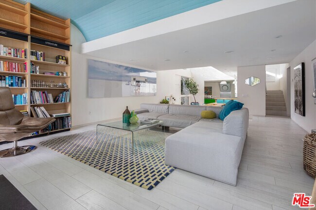 Building Photo - 1138 San Ysidro Dr
