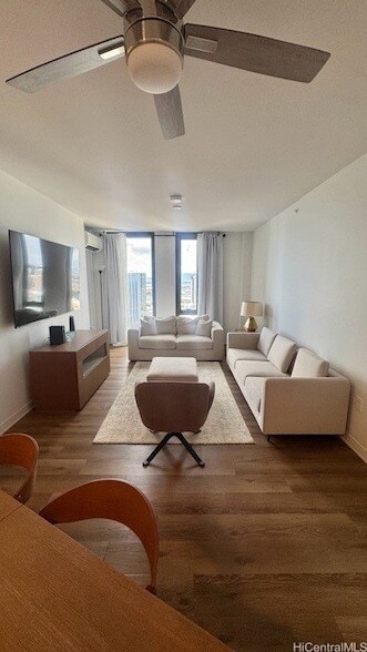 Foto del edificio - 987 Queen St