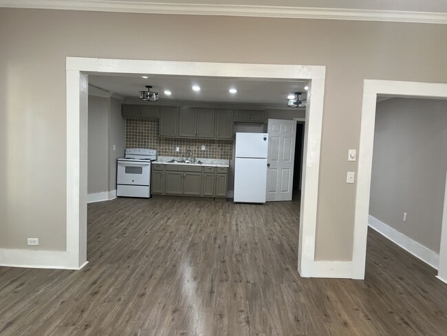 Foto del edificio - 134 W 5th St