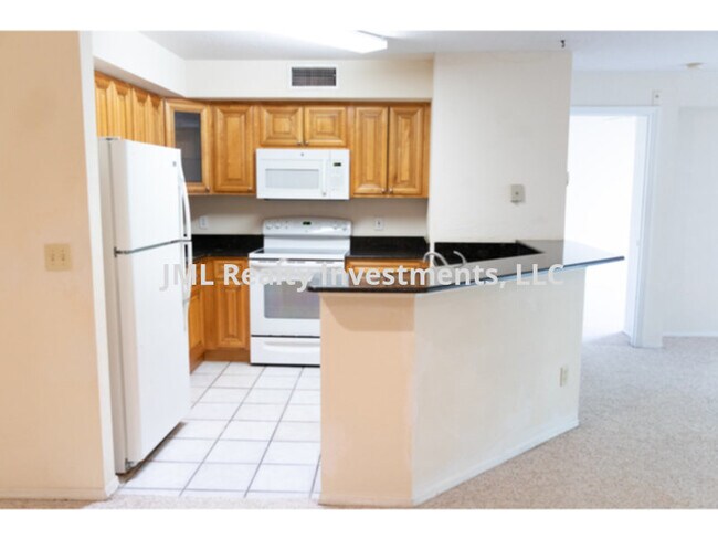 Foto del edificio - 2 bedroom 2nd story Condo in the Gate Bona Vista Community of Altamonte