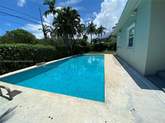 Foto del edificio - 5940 SW 47th St