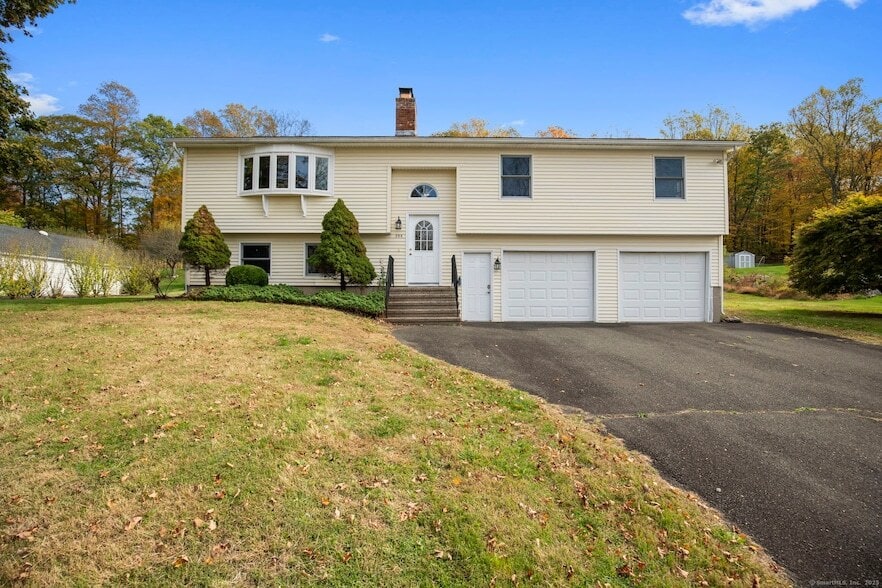 Primary Photo - 294 Turkey Roost Rd