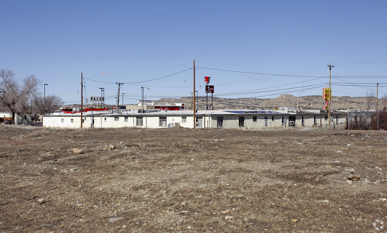 Primary Photo - Hacienda Motel