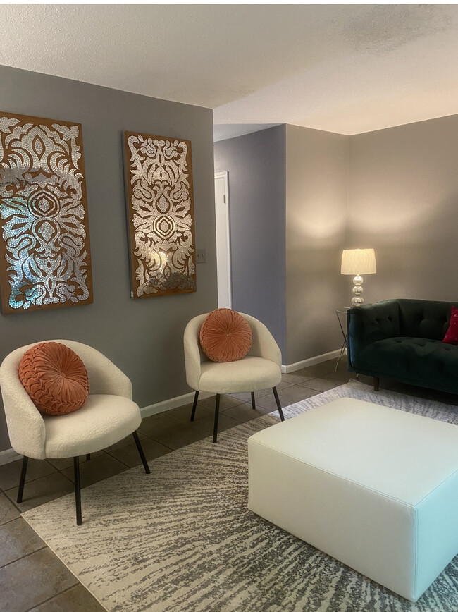 lux living area - 6137 Crest Green Rd