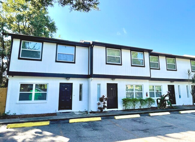 Foto del edificio - 6501 N Himes Ave
