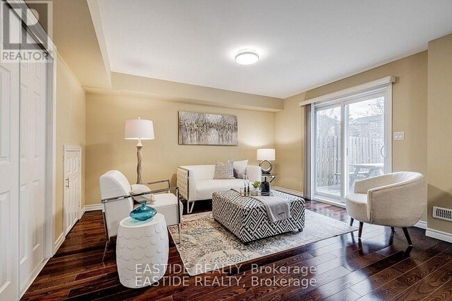 Building Photo - 114 Leitchcroft Crescent