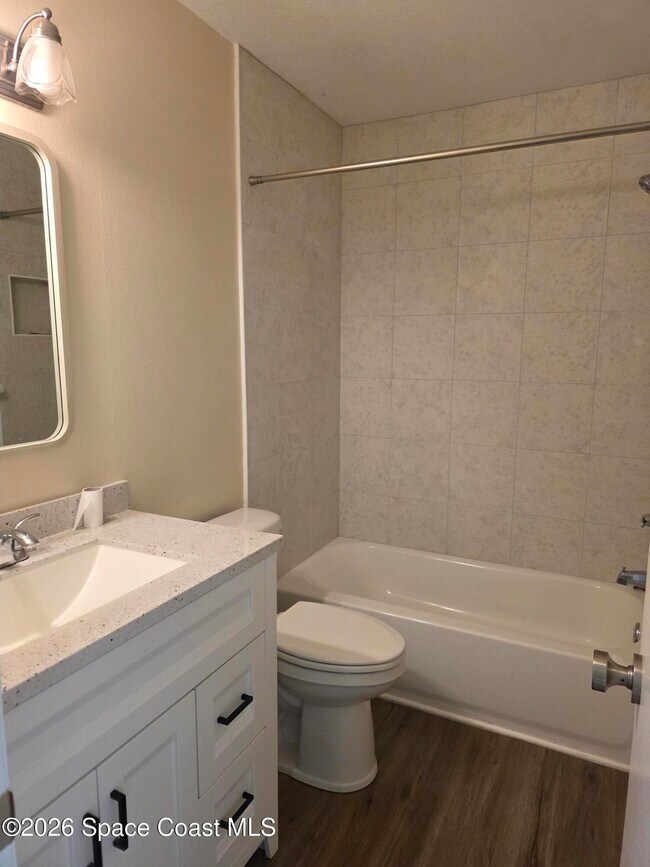 Foto del edificio - 1431 Sheafe Ave NE