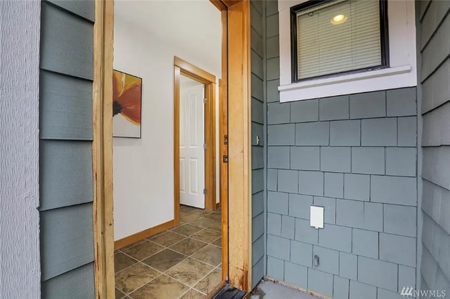 Building Photo - 9243 35th Ave SW