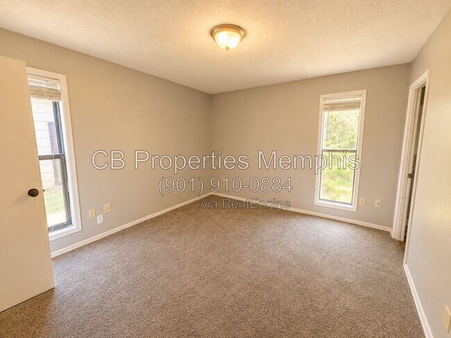 Foto del edificio - 6300 Brockman Dr