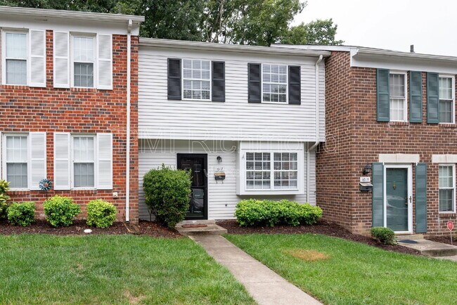 Foto del edificio - 1617 Congressional Ct