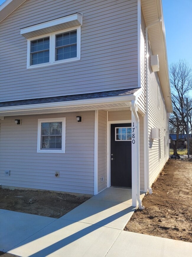 Building Photo - 1780 Wilson Ave