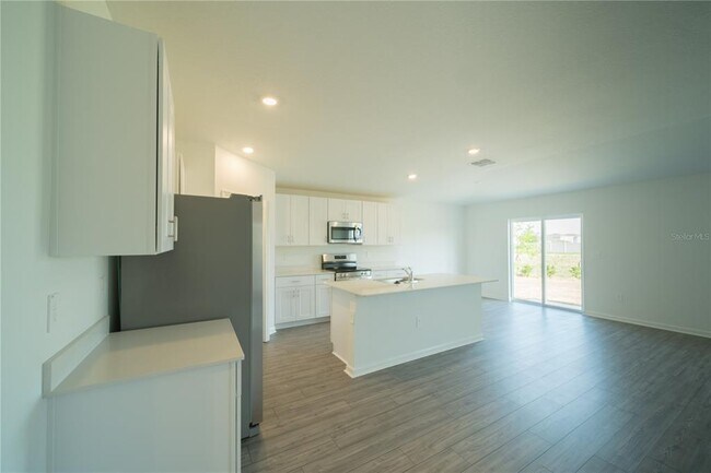Building Photo - 4757 SW 83rd Lp