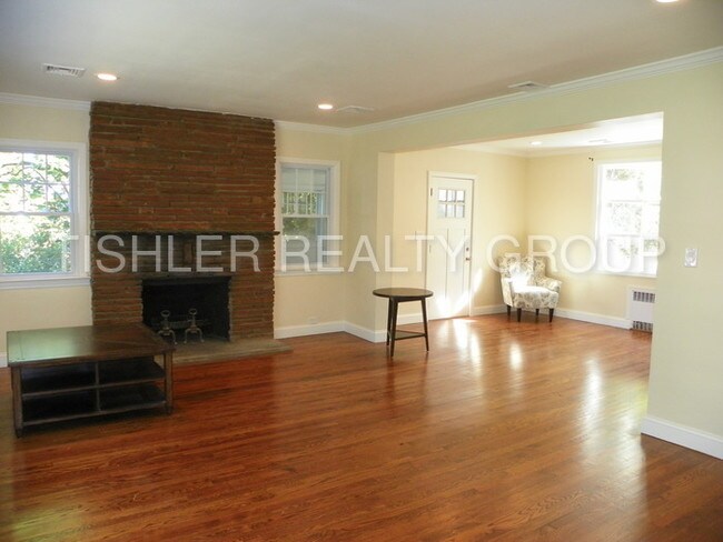 Building Photo - 367 Brightwood Ave