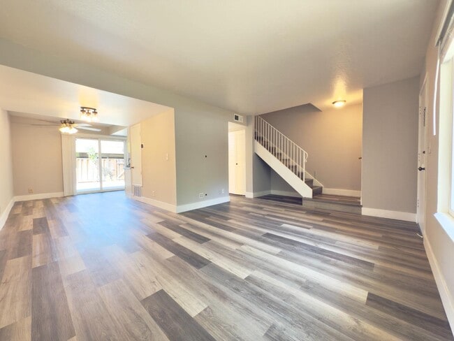 Building Photo - 217 Chantilley Ln