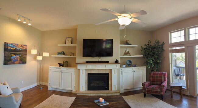 Foto del edificio - 706 W Bolan Ave