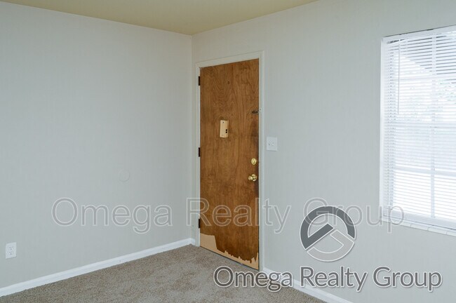 Building Photo - 2020 High School Rd