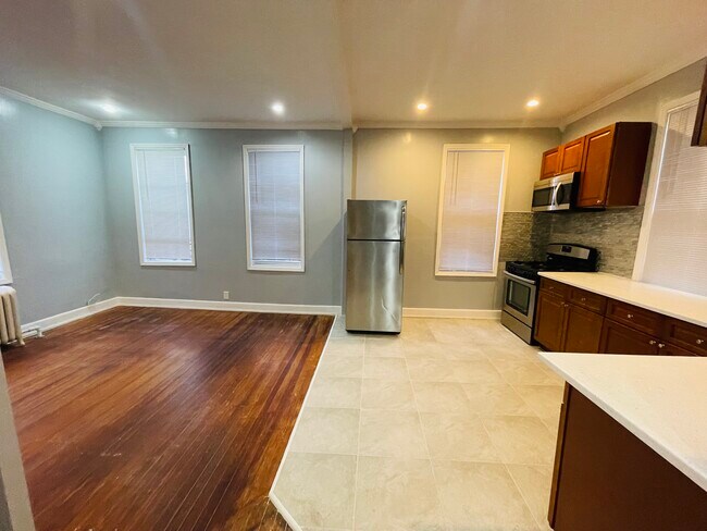 Foto del edificio - 2870 E 196th St