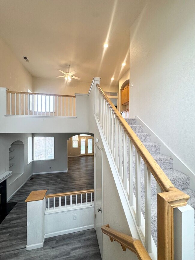 Foto del edificio - Charming Spacious 3 Bedroom Home