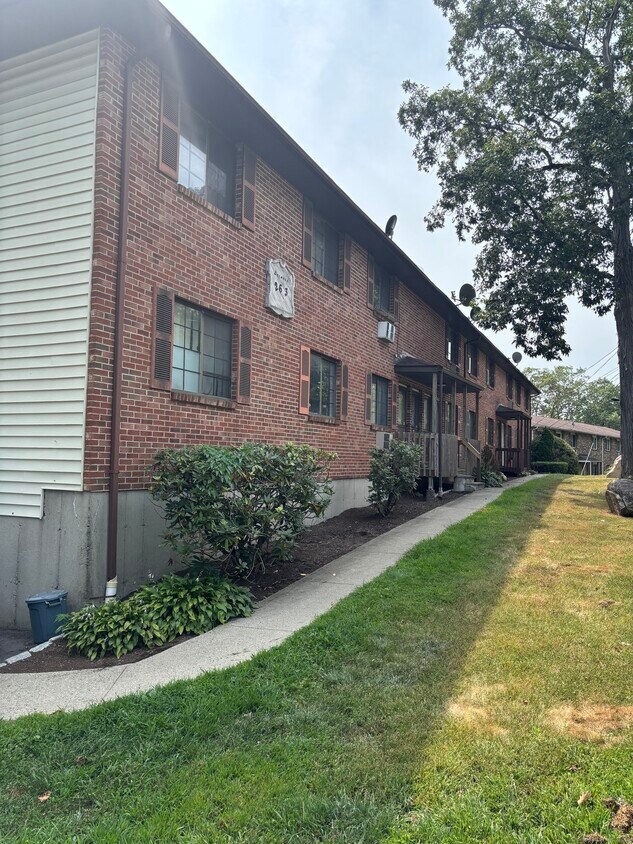 Foto principal - 263 Perkins Ave