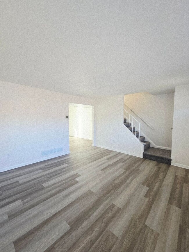 Building Photo - Renovated 3-Bedroom, 1-Bathroom Home in Beechfield