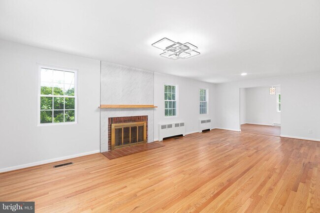 Building Photo - 1306 Rowe St