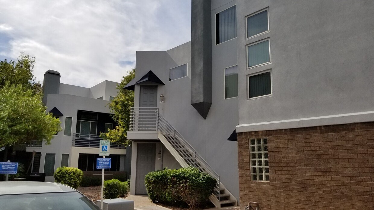 Primary Photo - Luxury Gated Townhouse