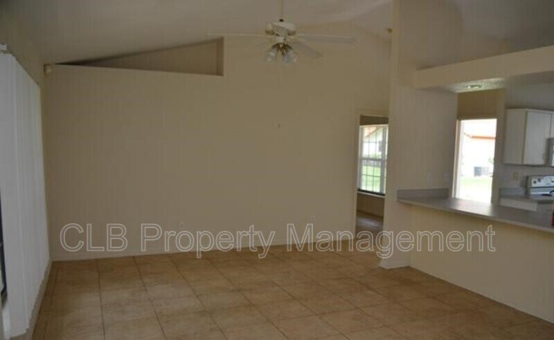 Foto del edificio - 109 Chickadee Ct