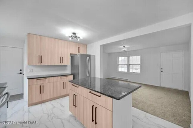 Foto del edificio - 125 Alwen Ave