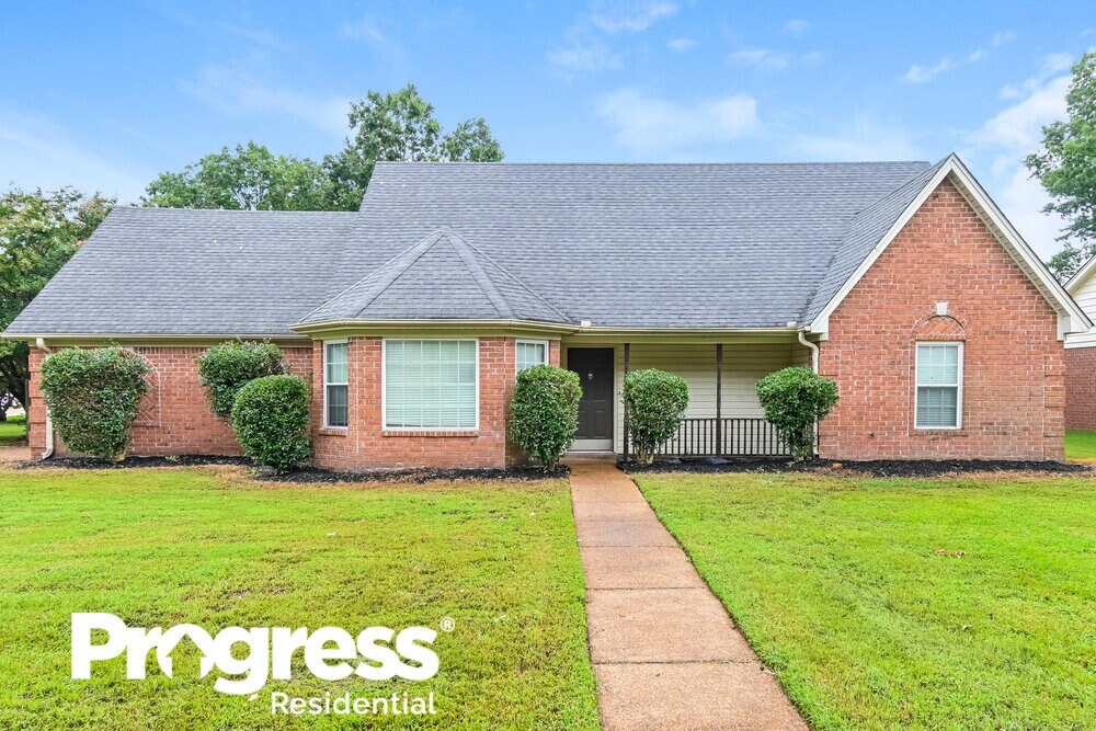 Primary Photo - 5833 White Ridge Cir E