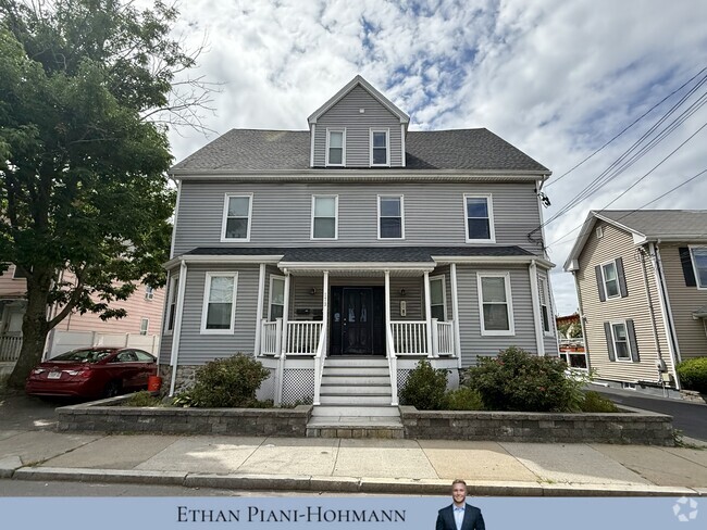 Building Photo - 173 Newton St