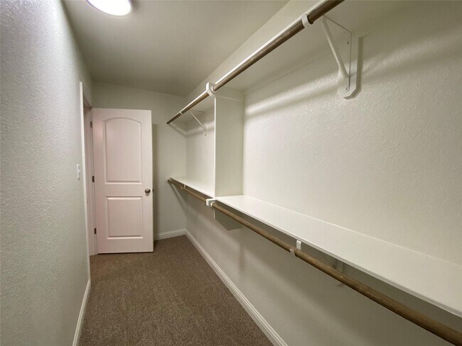 Foto del edificio - 800 Rolling Terrace Cir