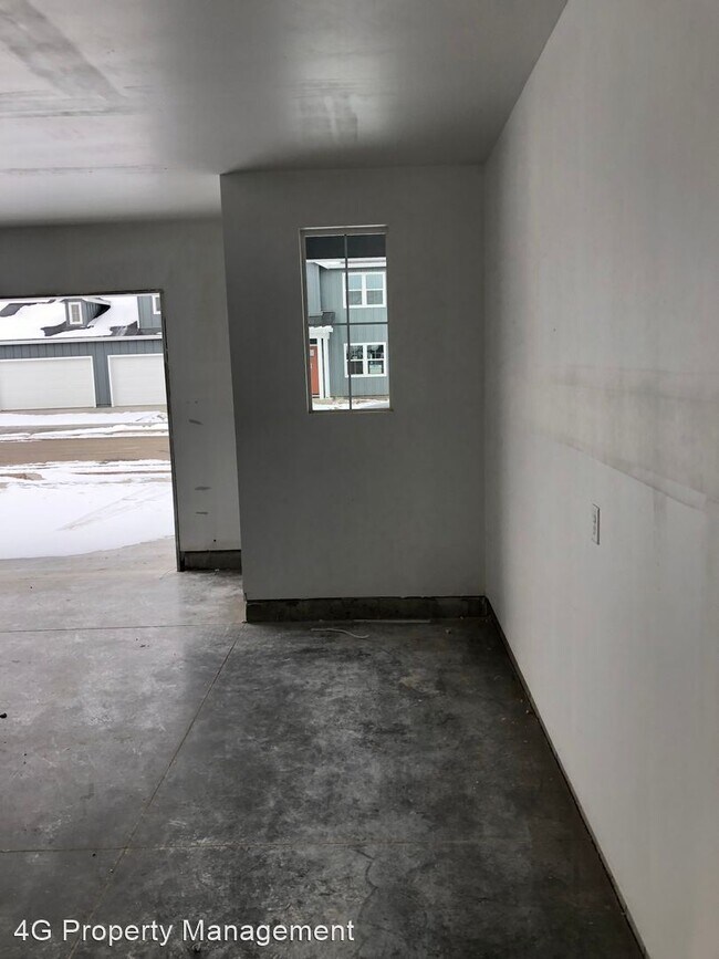 Building Photo - 3 br, 2.5 bath House - 1702 Wyatt Earp CT.