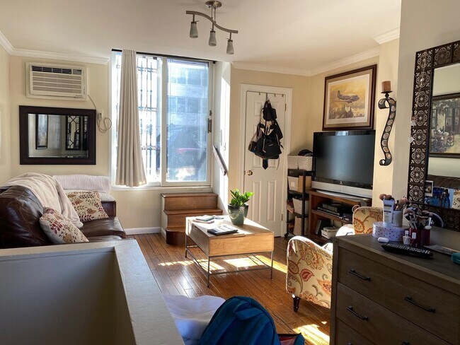 Building Photo - 19 West 73rd Street