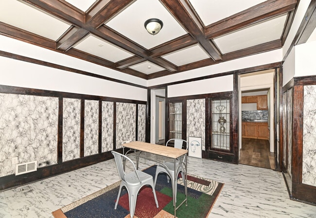 Foto del edificio - 3240 W Juneau Ave