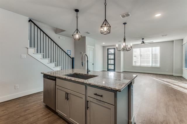 Building Photo - 821 Crystal Oak Ln