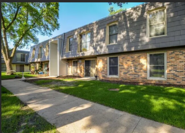 Foto del edificio - 747-711 11th Ave S