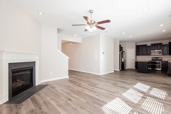 Building Photo - 6500 Bluegill Rd