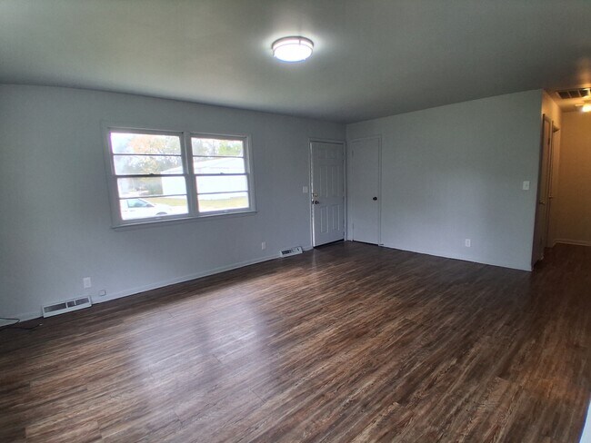 Foto del edificio - 312 Holmes Ave