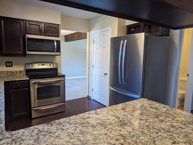 Foto del edificio - 5181 S Truckee St