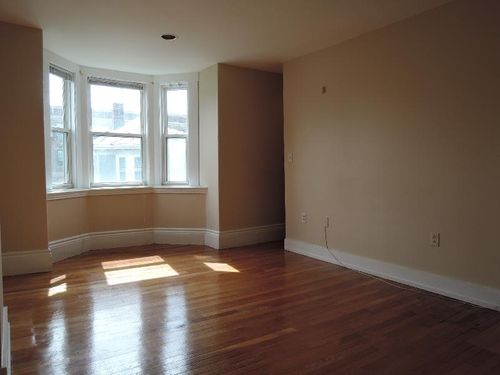 Foto del edificio - 31 Dell Ave