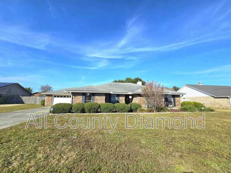 Foto principal - 5309 Robert Holmes Dr