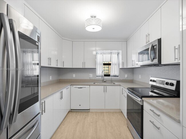 Foto del edificio - 1500 S Ocean Dr