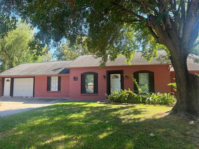 Building Photo - 9314 Valley Stream