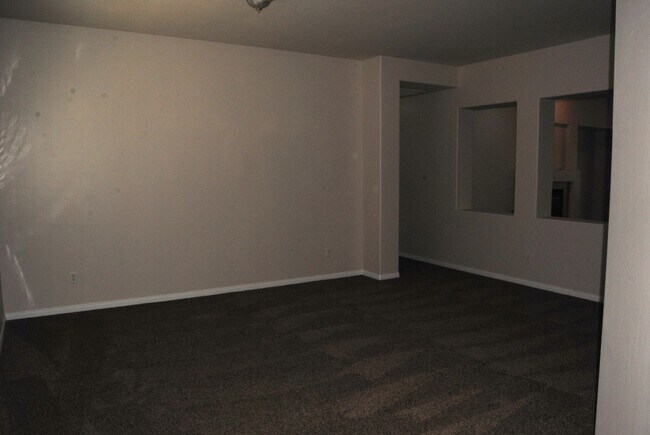 Foto del edificio - 11130 Dawson Falls Ave
