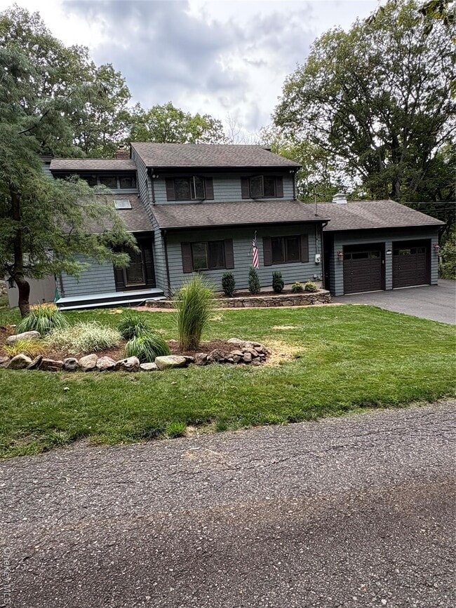 Building Photo - 104 County Rd 65