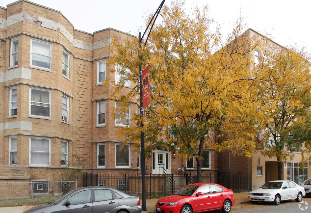 Building Photo - 1034-1036 E 47th St