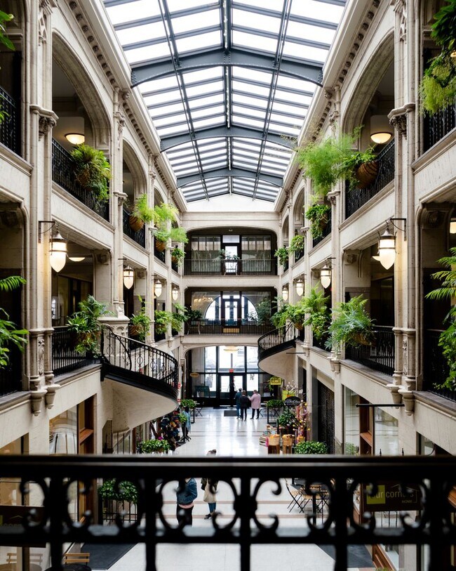 Foto del interior - Grove Arcade