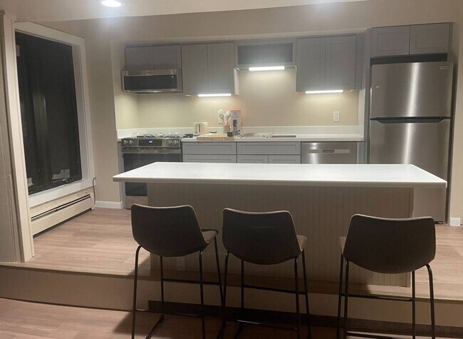 Foto del edificio - Fully Remodeled Gold Camp 2 Bed/1Bath