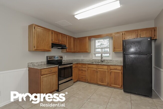 Building Photo - 624 Dobson Dr